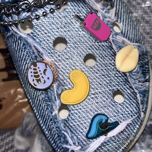 SZA X CROCS limited edition - Picture 3 of 5